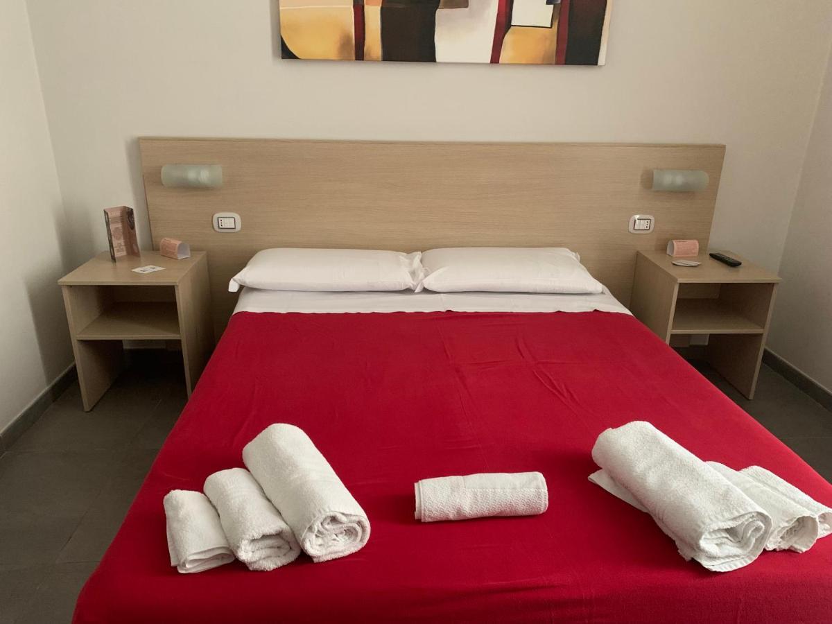 Palazzo 41 Rental Rooms San Pietro Vernotico Exteriér fotografie