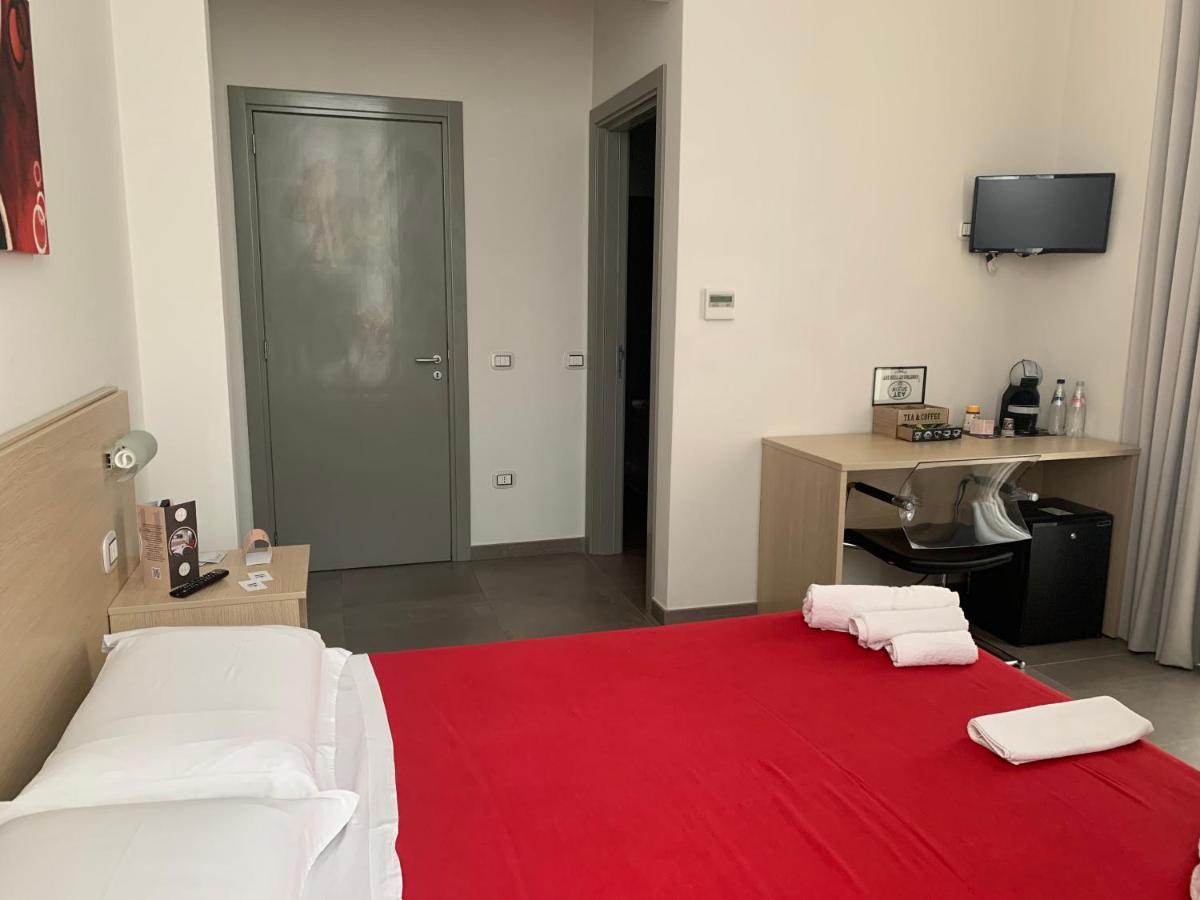 Palazzo 41 Rental Rooms San Pietro Vernotico Exteriér fotografie